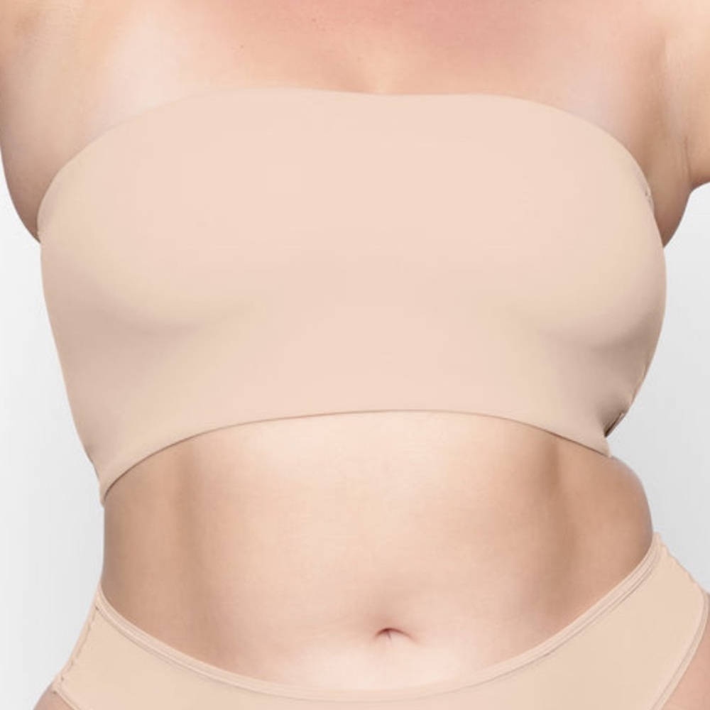 SKIMS Fits Everybody Bandeau in Mica